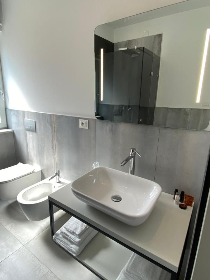 Aether - Free Private Parking Bed & Breakfast 2*