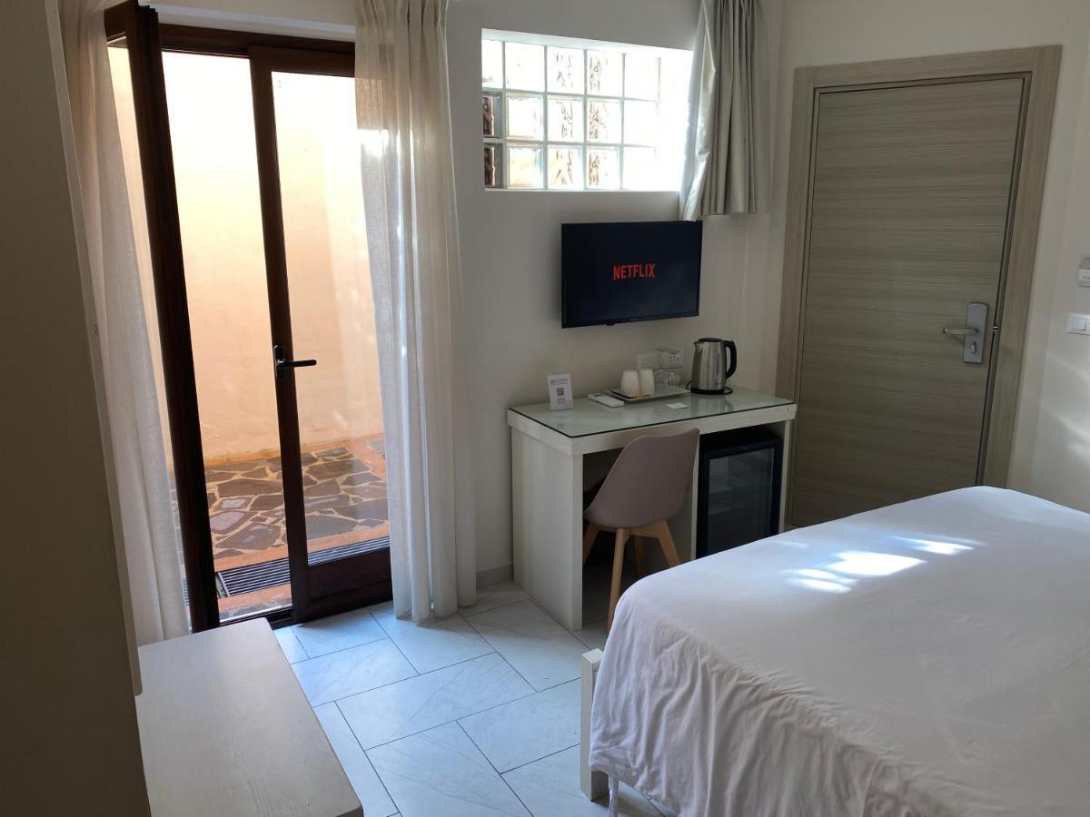 Bed & Breakfast Aether - Free Private Parking