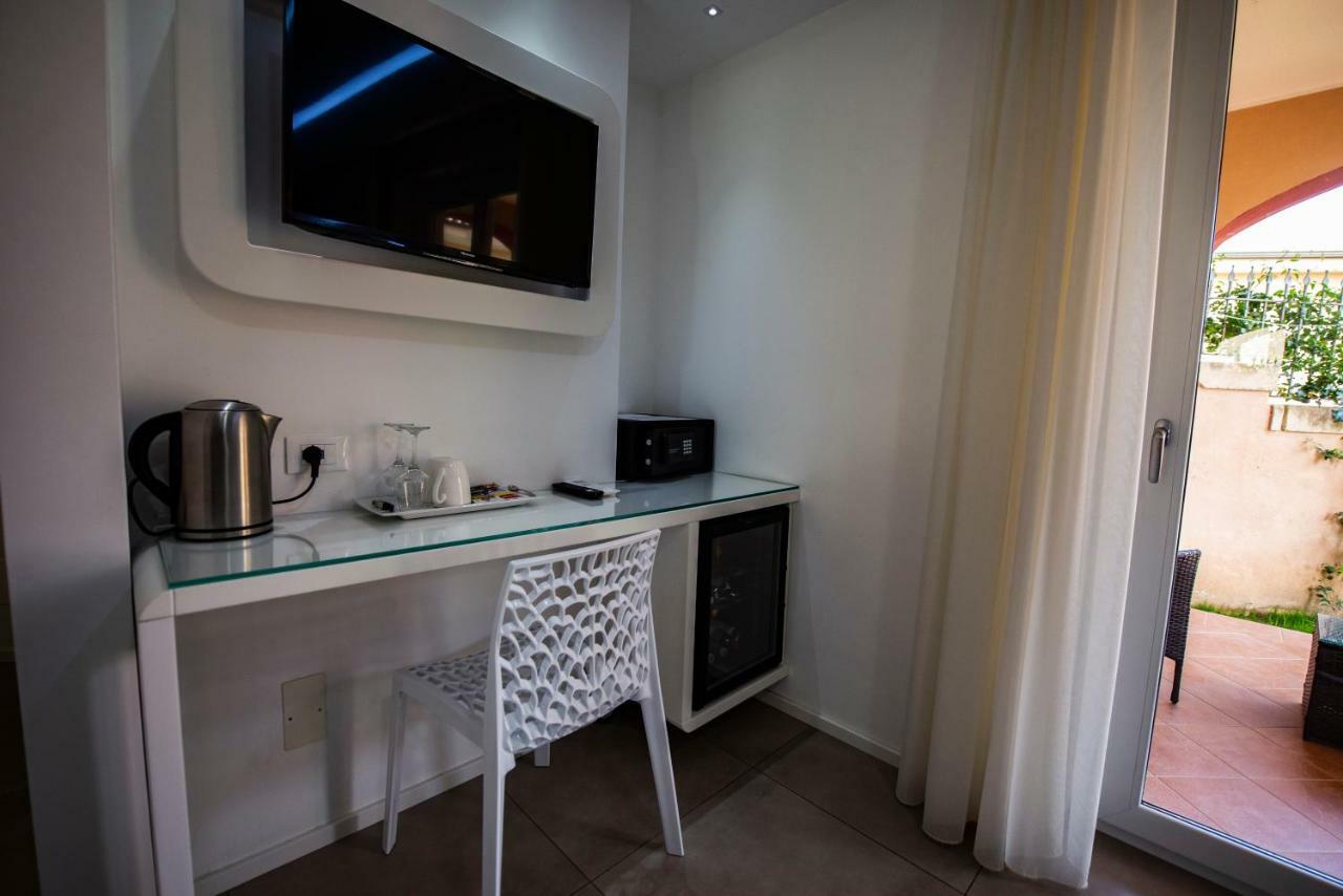 Aether - Free Private Parking Bed & Breakfast 2*